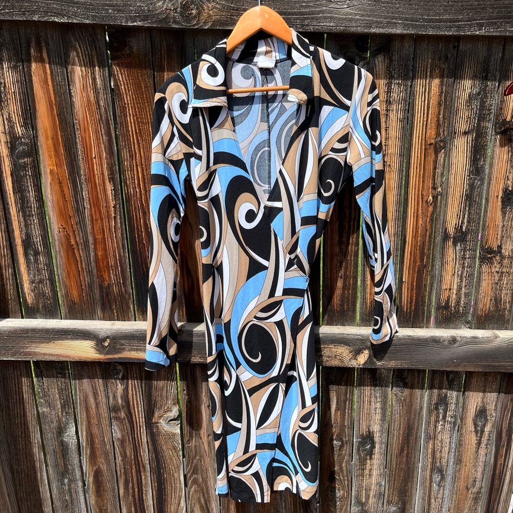 International Newport Group • Blue Black Long Sleeve Sheath Dress